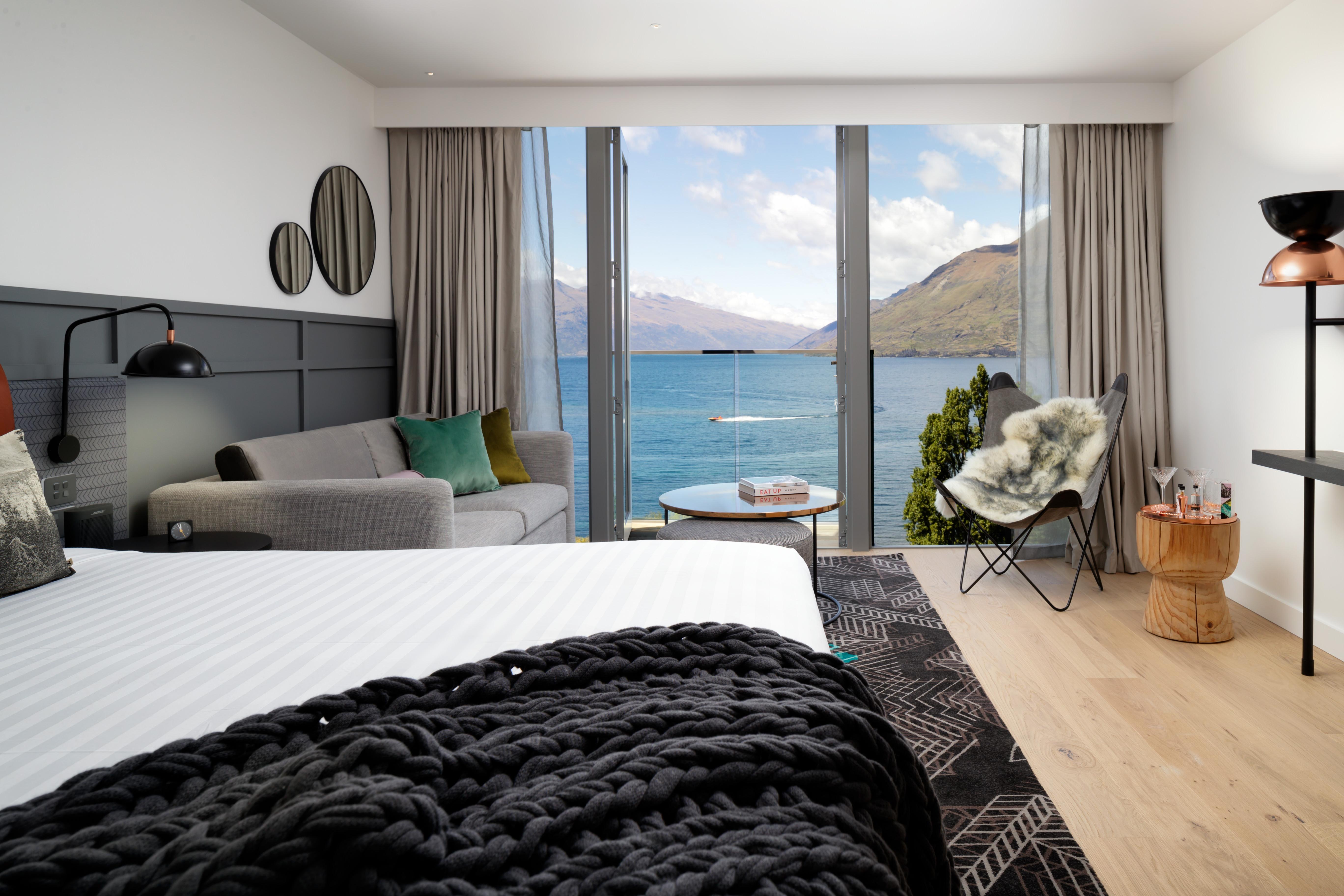 Qt Queenstown Eksteriør billede The hotel's Lakefront Suite
