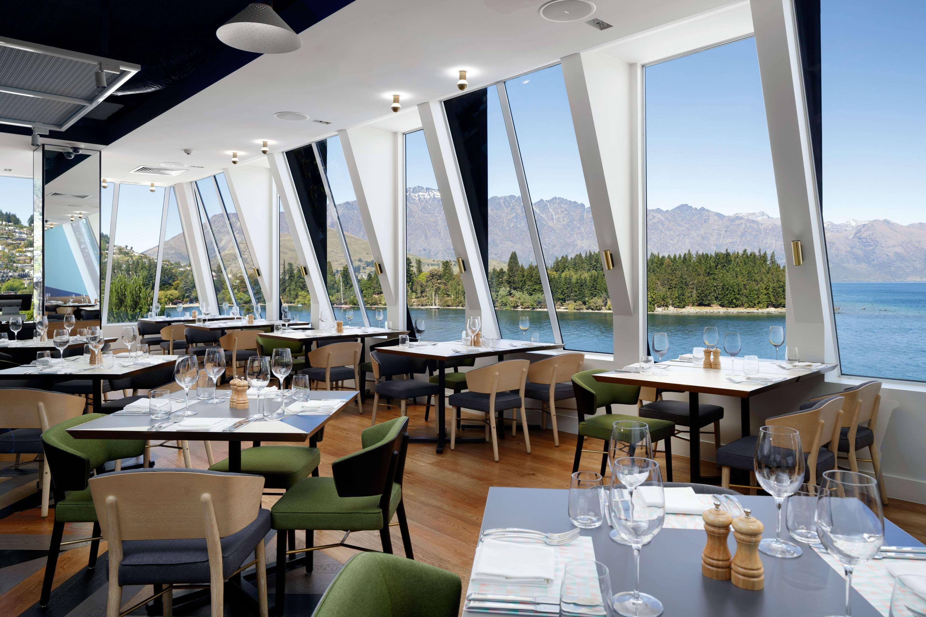 Qt Queenstown Eksteriør billede The interior of the restaurant