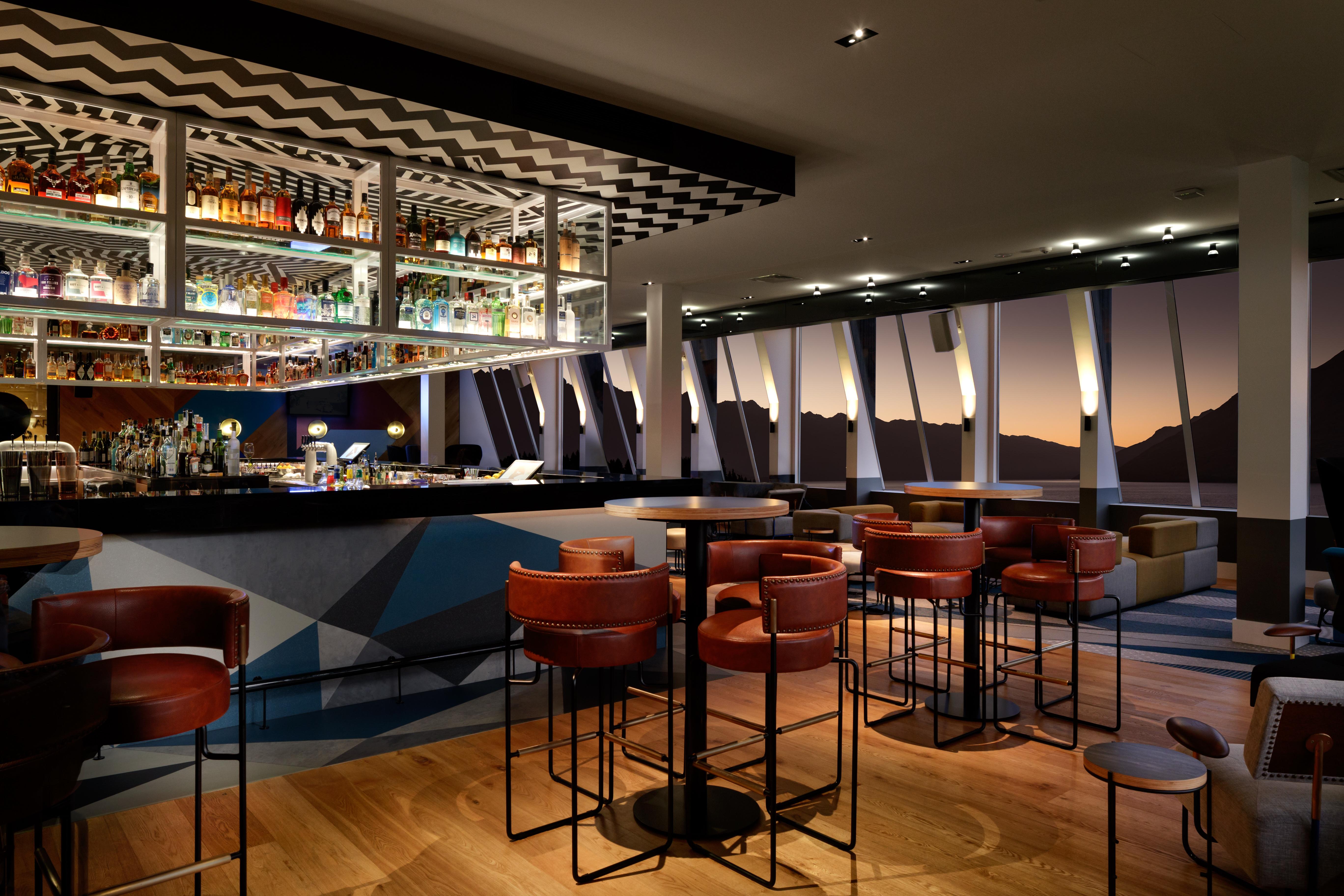 Qt Queenstown Eksteriør billede The bar at the 12th floor